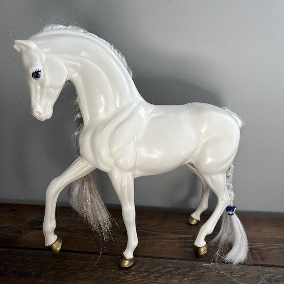 Vintage Gypsy Magic Horse The Hunchback of Notre Dame Disney & Esmeralda Barbie - Picture 13 of 16